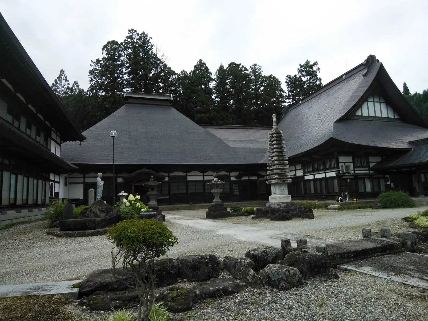 逗子開成学園八方ケルン修復工事完成確認及び竣工式報告 | 逗子開成