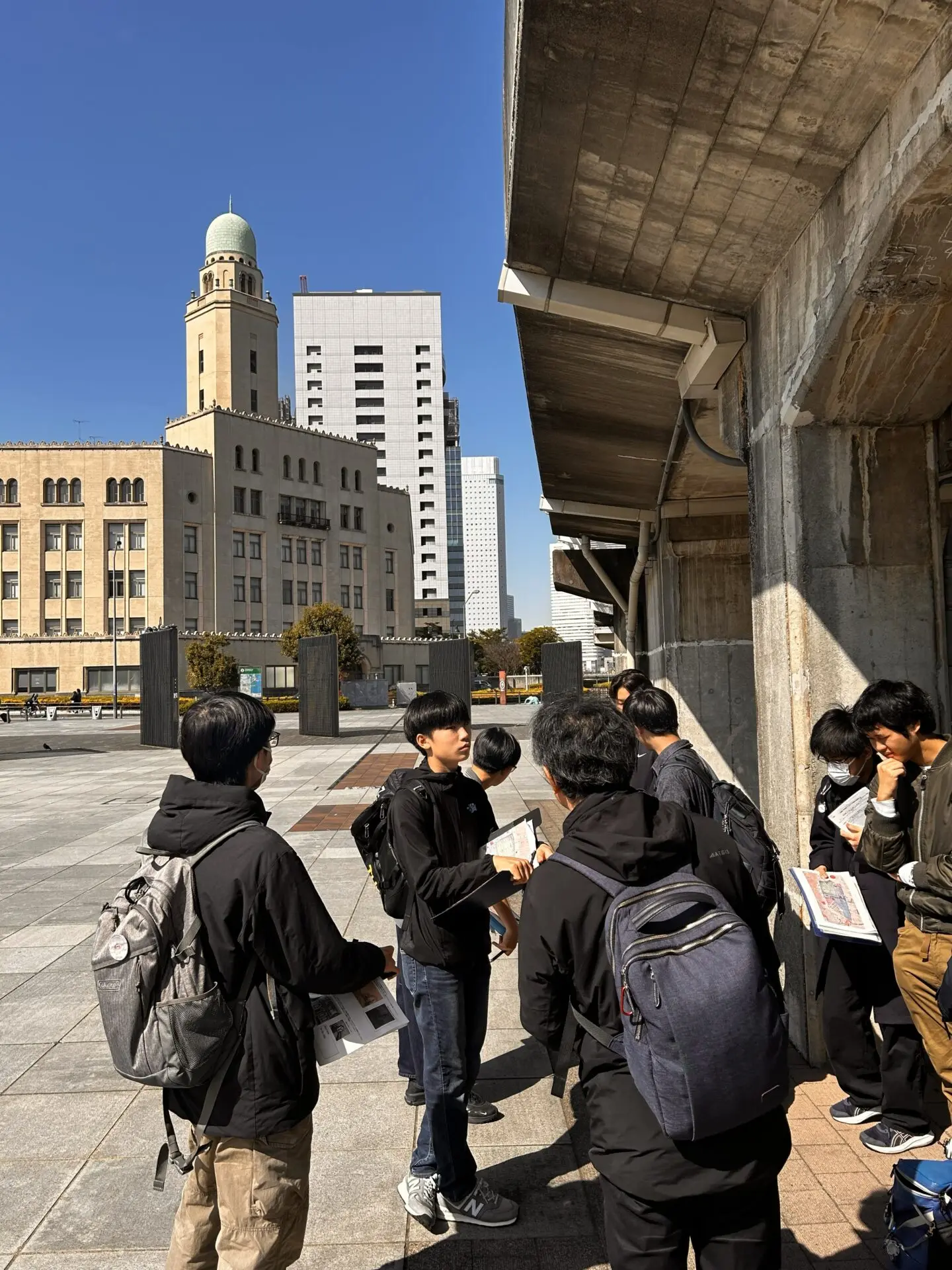 逗子開成版「ブラタモリ」！古地図を手に横浜を歩く 　　― 博学連携土曜講座を実施しました―