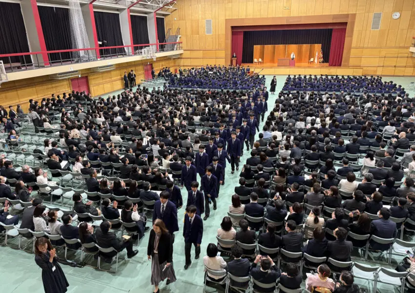 新入生退場（A組）