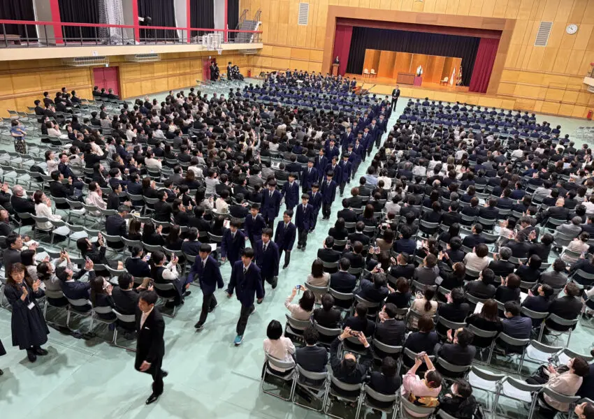 新入生退場（D組）