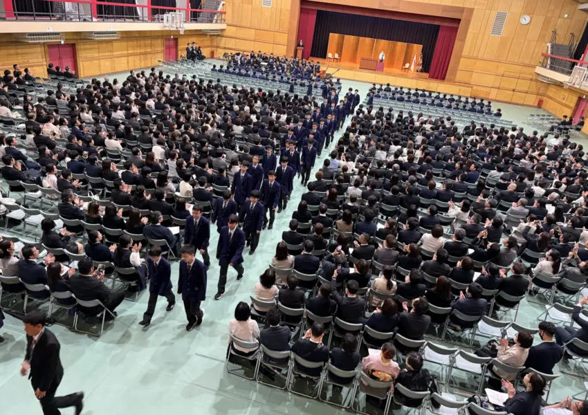 新入生退場（F組）